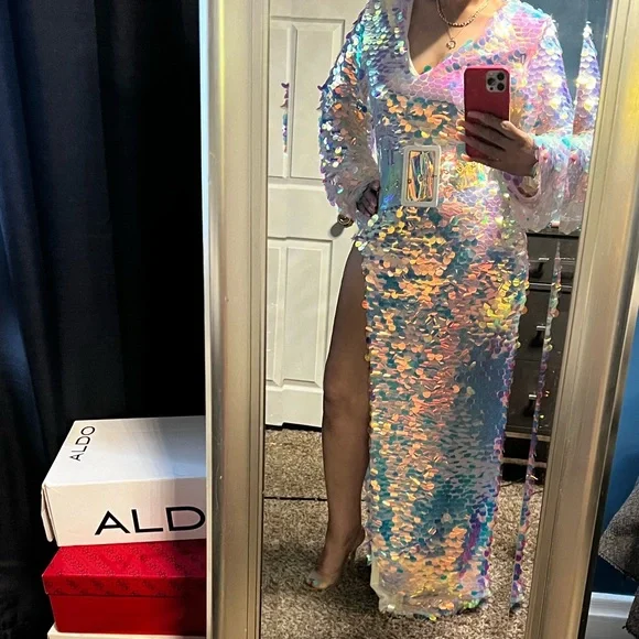 sequence evening gown. Very elegant fits curvy - Picture 2 of 2